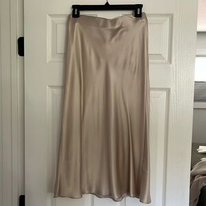 Quince 100% silk skirt - S